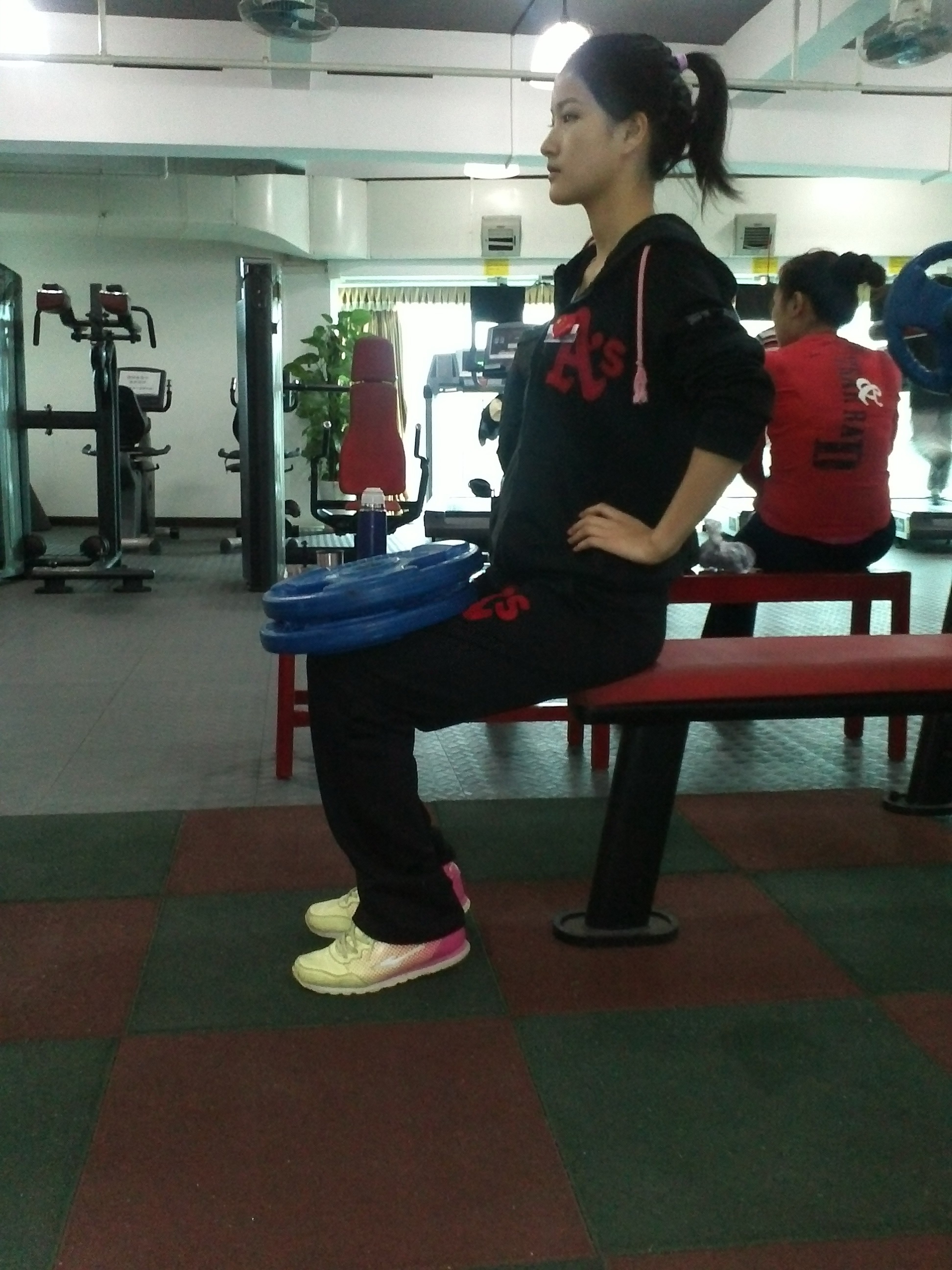 快节奏燃脂健身方法,健身房强身健体的方法