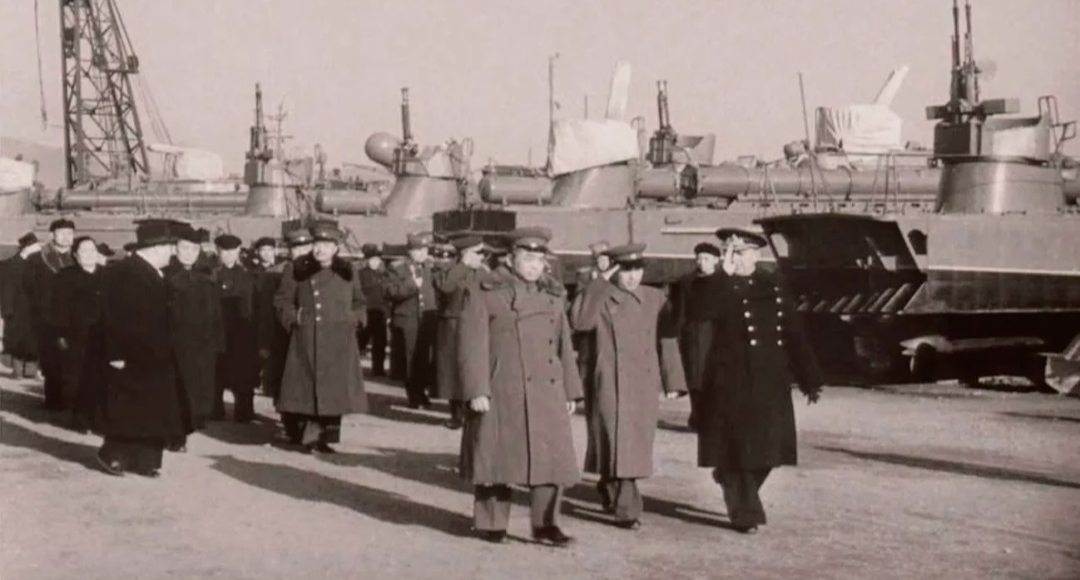 1955年解放军接收旅顺基地，周希汉：凡涉及到钱的问题，都要砍价