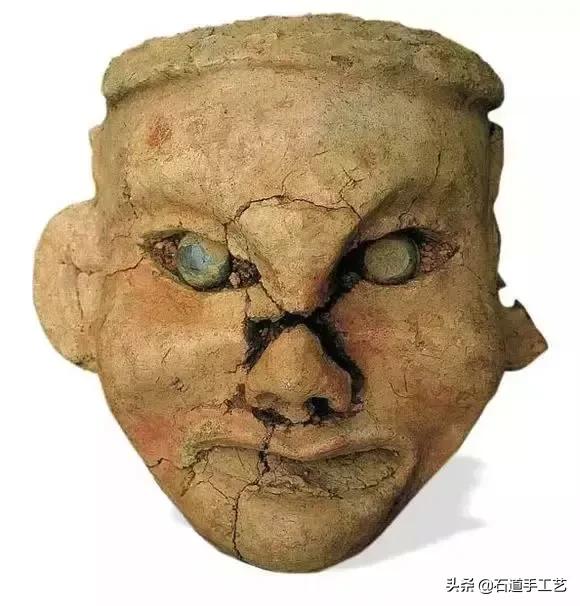 国家*物文**局说，这64件国宝永久禁止出国展览