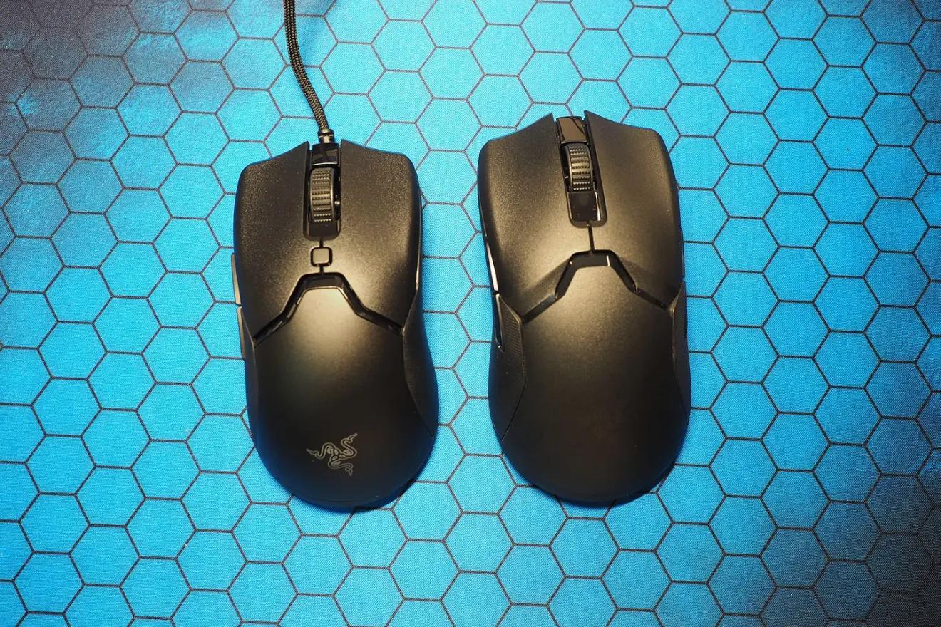 雷蛇毒蝰终极版无线鼠标评测,雷蛇毒蝰mini游戏鼠标评测