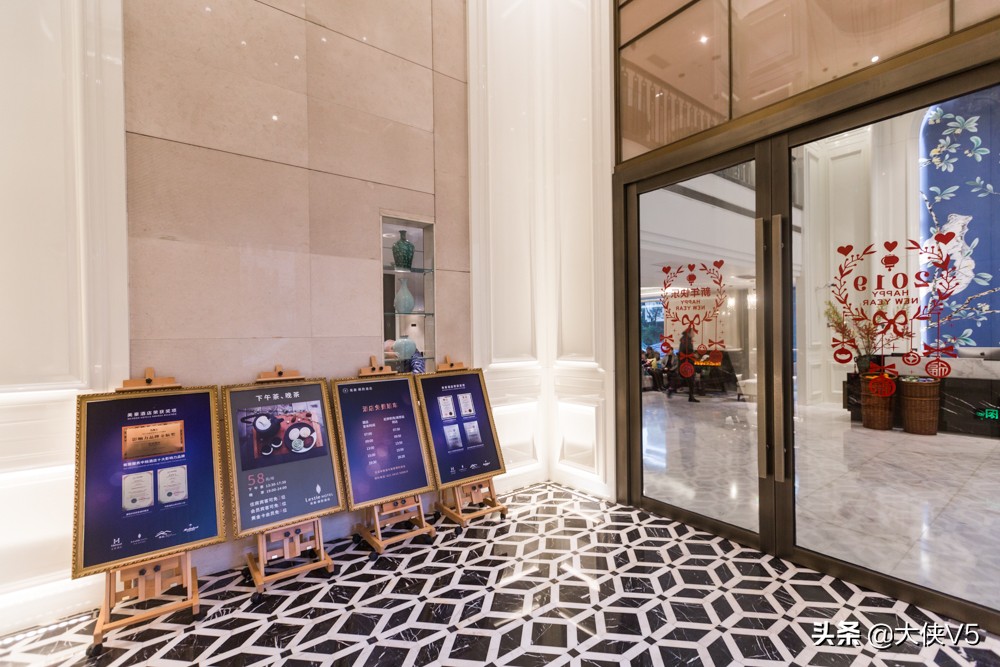 上海旅游值得打卡的酒店,来上海玩住哪里性价比比较高