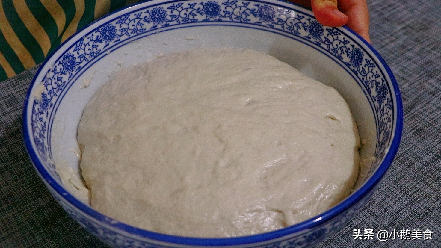 香酥五香烧饼的做法视频,烤箱做五香烧饼的制作方法和配料