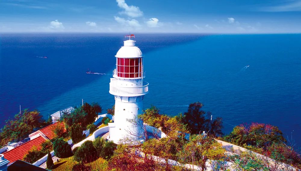 这座海滨小城的特点是什么,适合养老的海滨小镇