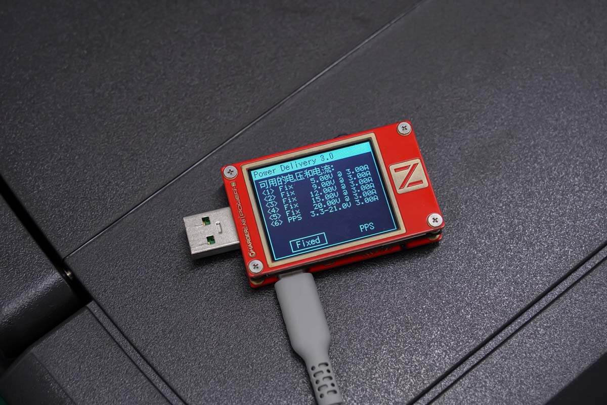 外出露营用电全靠它,电霸级别电小二户外电源1800W测评