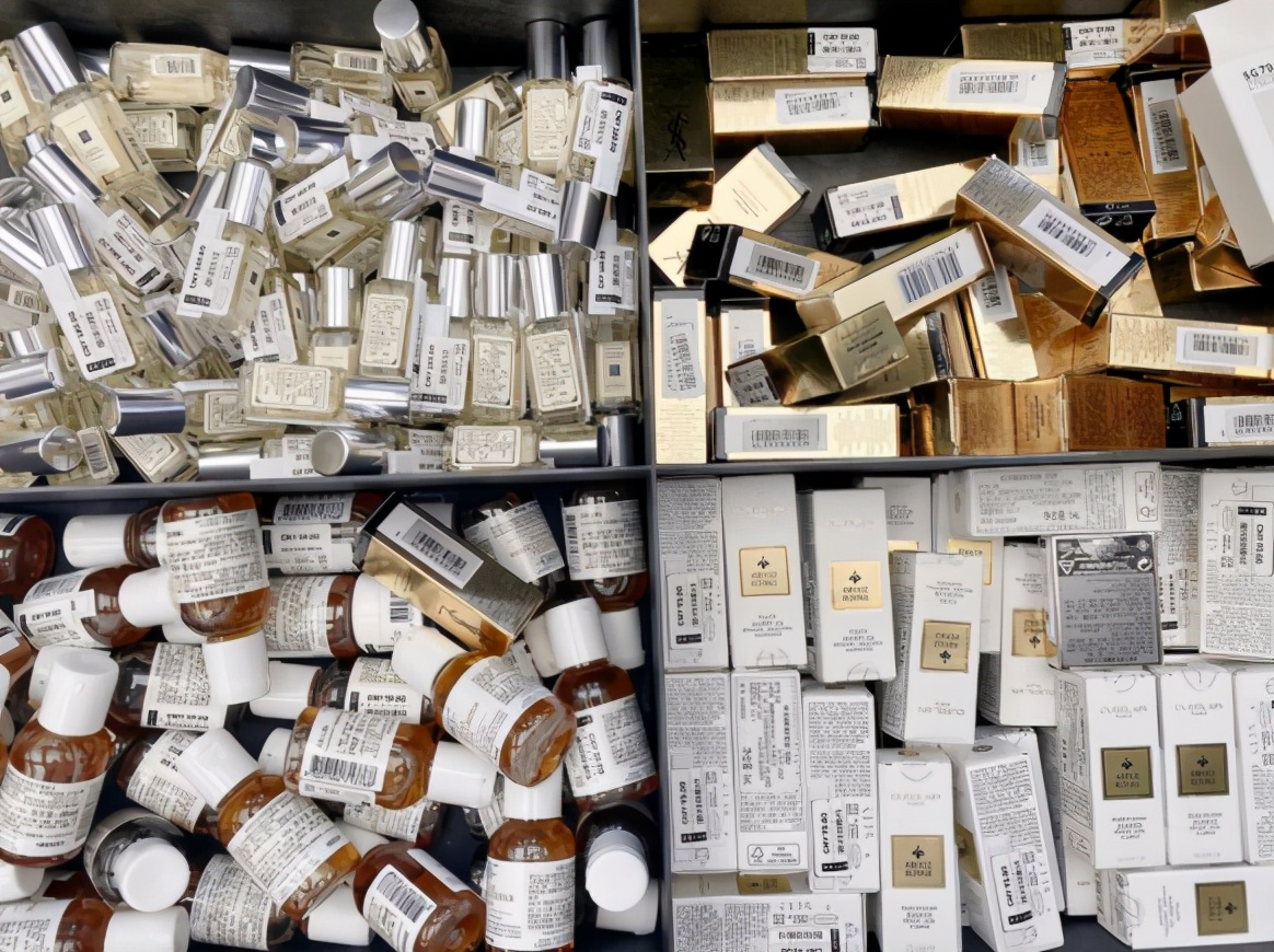 靠美妆小样撑起的50亿估值，话梅为何让人如此上头？