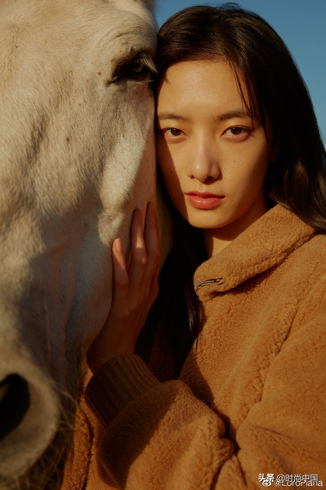 穿皮草是不是有点残忍,娜扎同款双面绒大衣