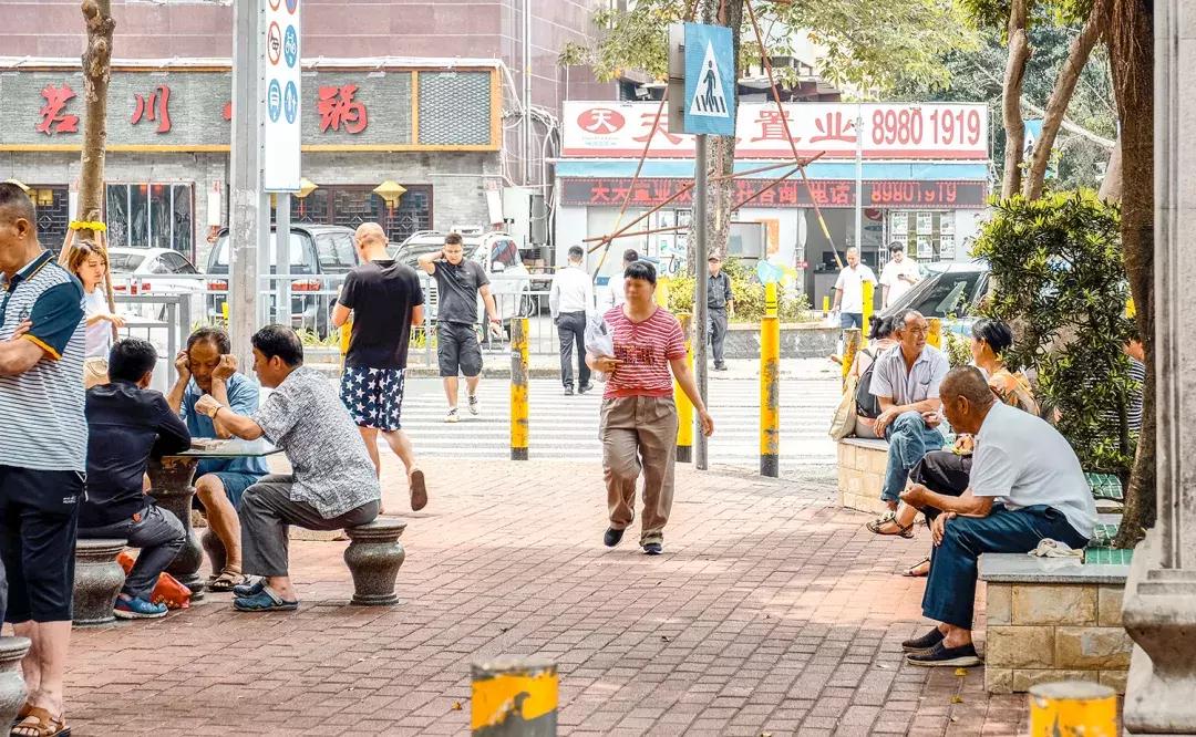 隐藏在梧桐山里的世外桃源,深山独门独户世外桃源