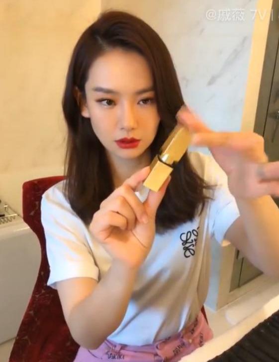 戚薇口红测评视频,小金条口红戚薇