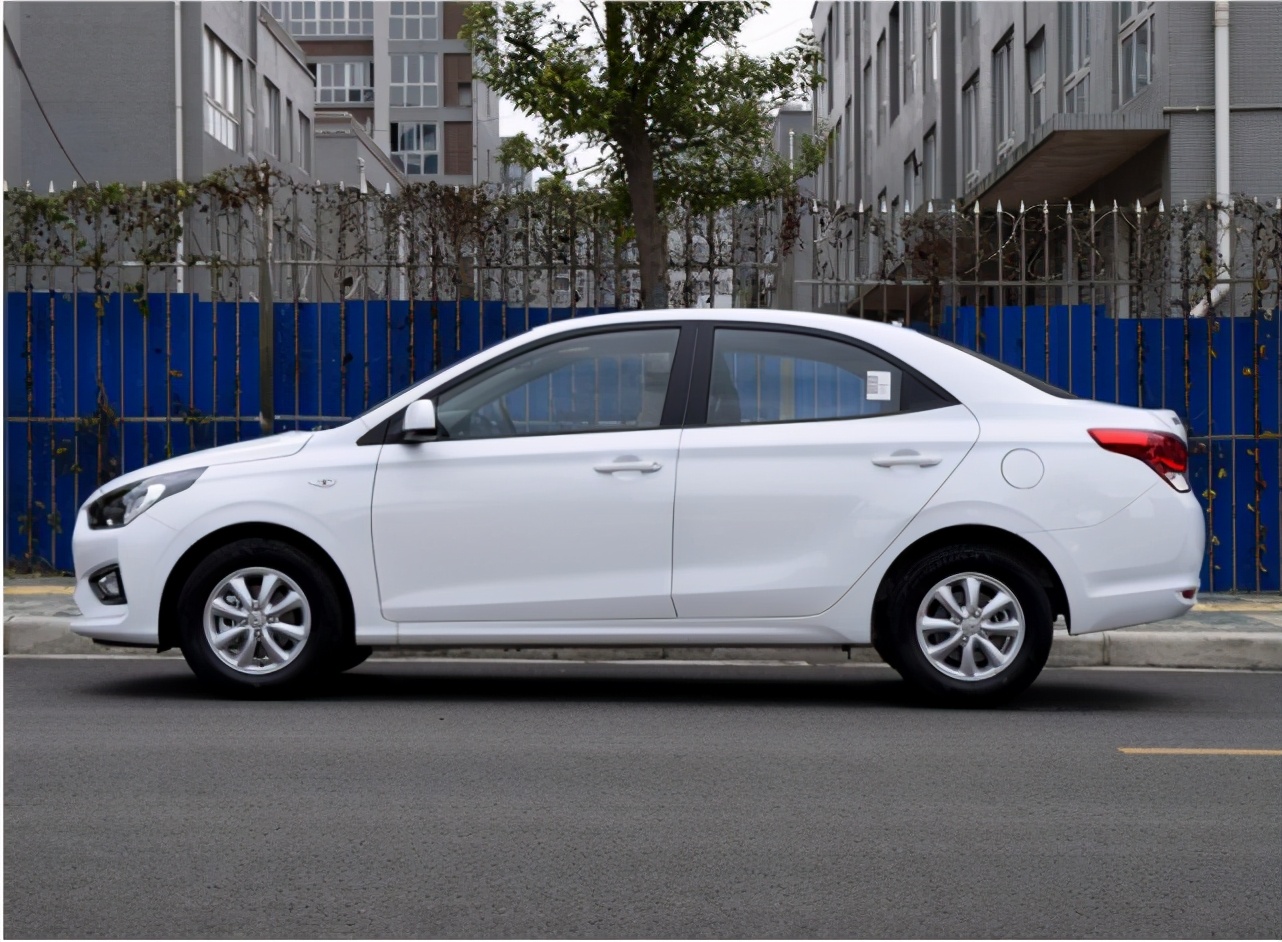 现代瑞纳与大众捷达哪个质量好,大众捷达和现代瑞纳对比