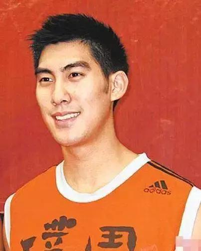 萧亚轩当之无愧的天后,萧亚轩从小美到大