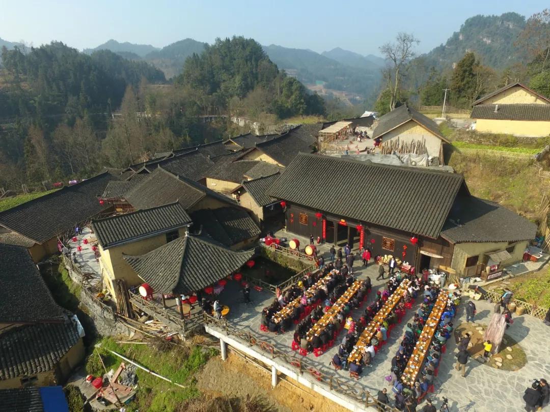 脱贫攻坚取得的伟大成就,彪炳史册的伟大奇迹全文