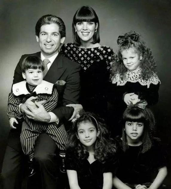 金卡戴珊的九位前任,金卡戴珊的人生经历