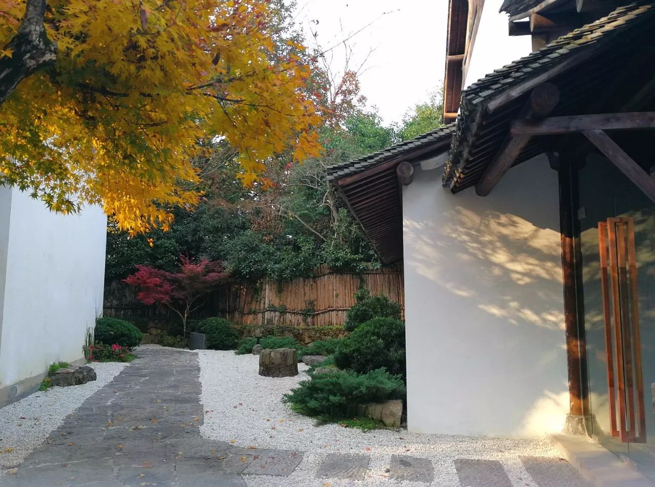 安缦法云民宿,法云安缦让心安静