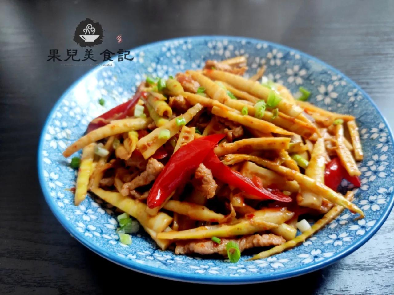 新鲜的竹笋又嫩又脆超级无敌好吃,冬竹笋怎么买又嫩又好吃