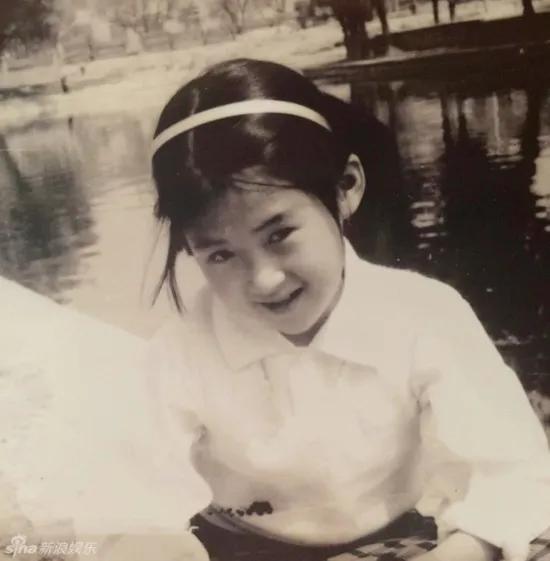 “京圈公主”猎男记：从不跟穷人恋爱，52岁为何至今未婚？