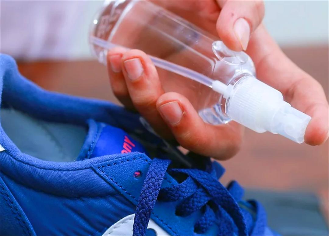 教你去除运动鞋臭的10个小窍门,运动鞋在家如何除臭