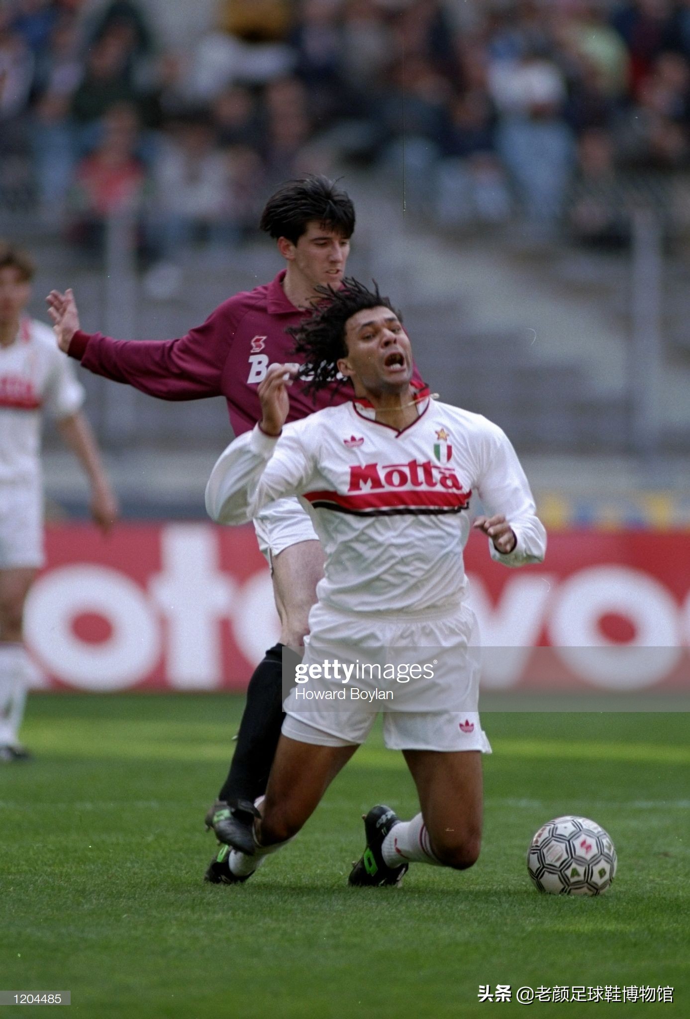 最“作”的米兰巨星，敢把卡佩罗拎起来的荷兰球霸老婆姓克鲁伊夫