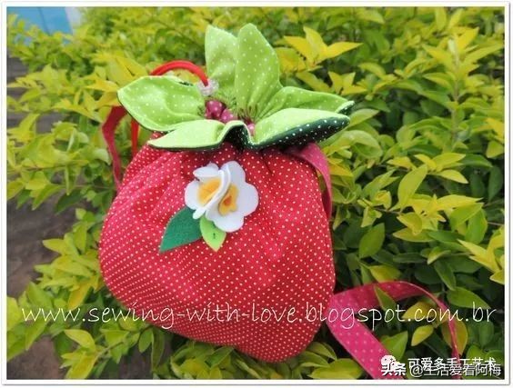 废旧衣服做的环保袋,废旧衣服做购物袋视频