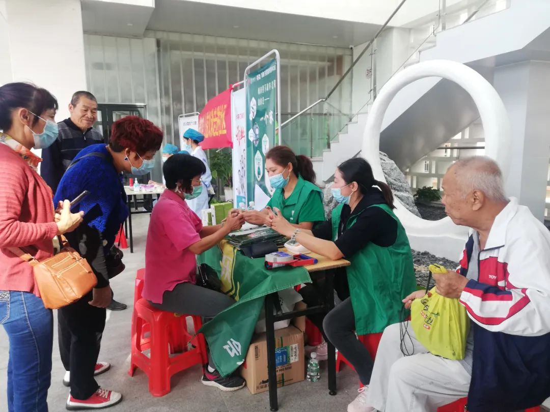 重阳节开展敬老爱老活动的节目,重阳节系列活动之一孝老爱亲