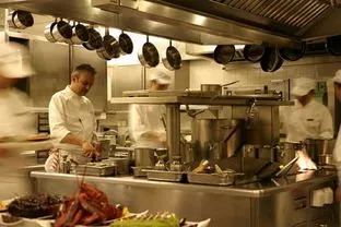 欧洲留学生一般兼职什么,意大利留学生的工作是如何找到的