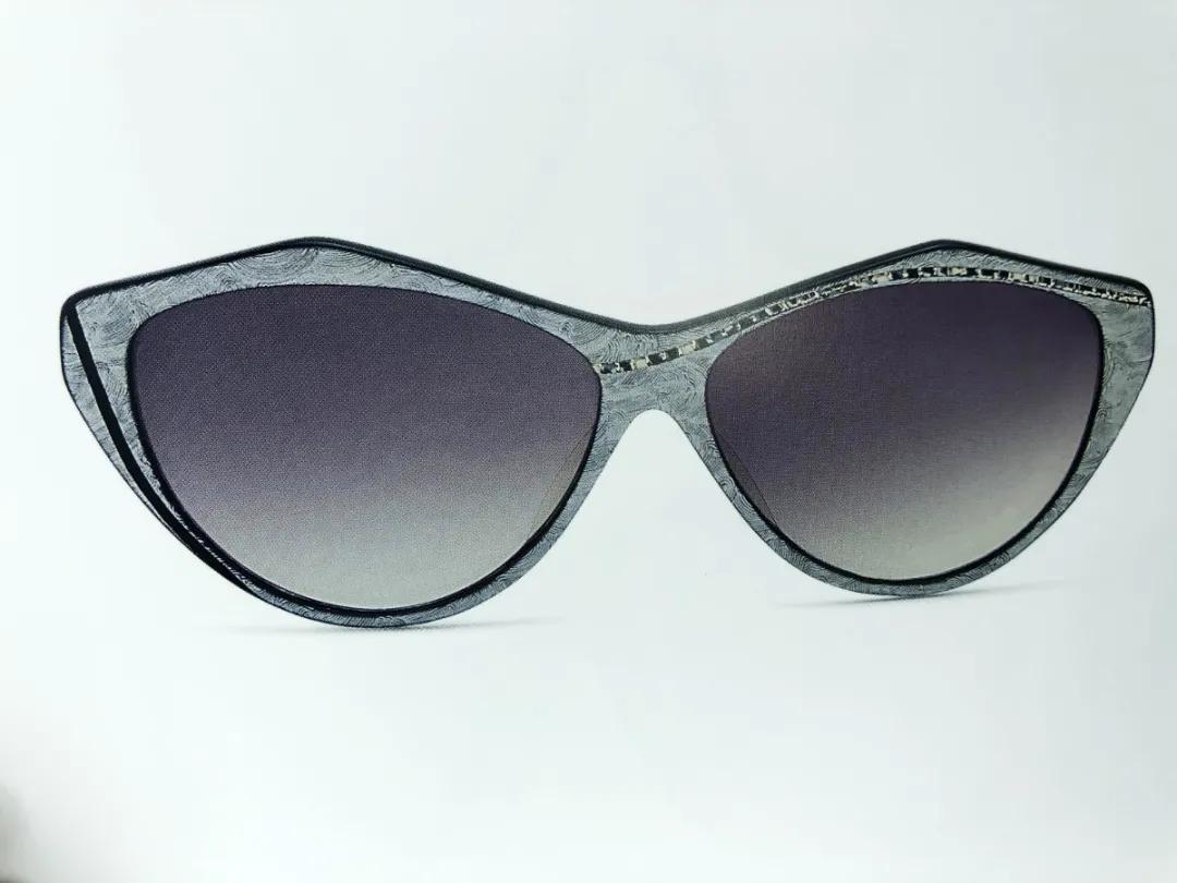 眼镜的百年发展史,一图看懂眼镜发展史