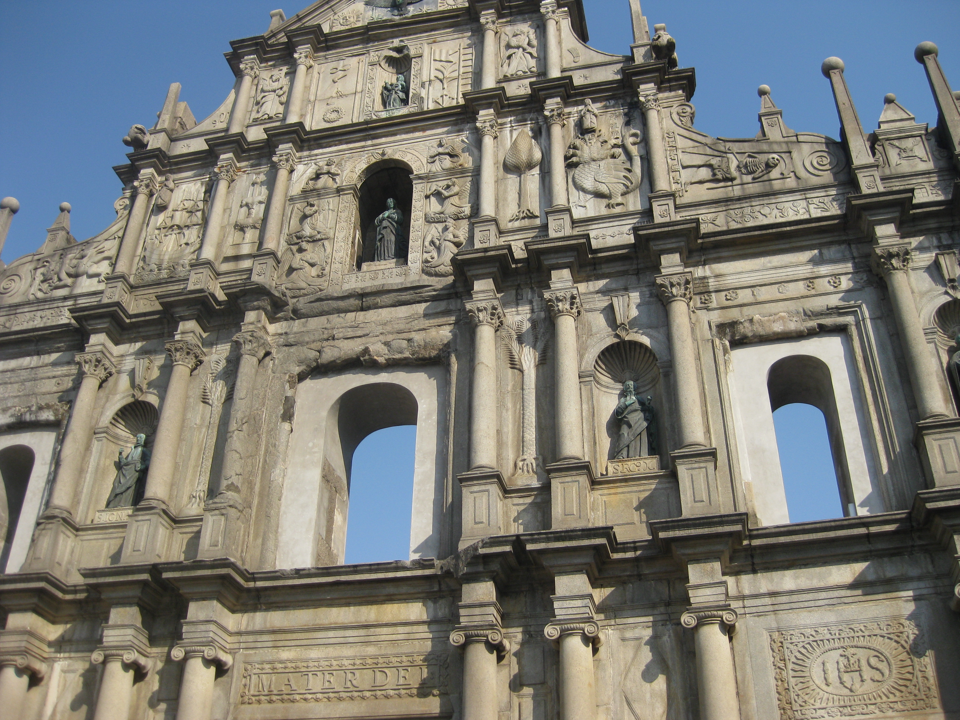 Macau我来了漫步大三巴深情演绎七子之歌：澳门