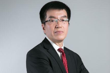 他为解决中国百姓看病难，放弃经营了22年的事业，如今成为北大医疗产业集团CEO！