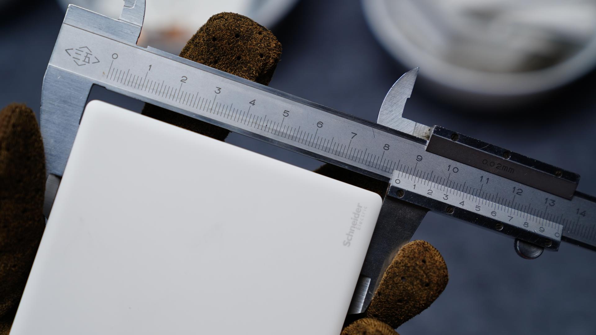 装修开关插座选择哪个品牌好,开关插座公认的哪个好