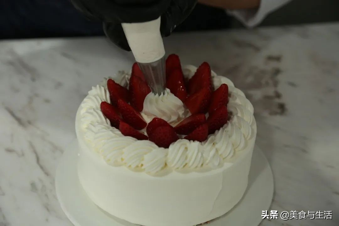 韩国草莓蛋糕,简易草莓蛋糕零基础