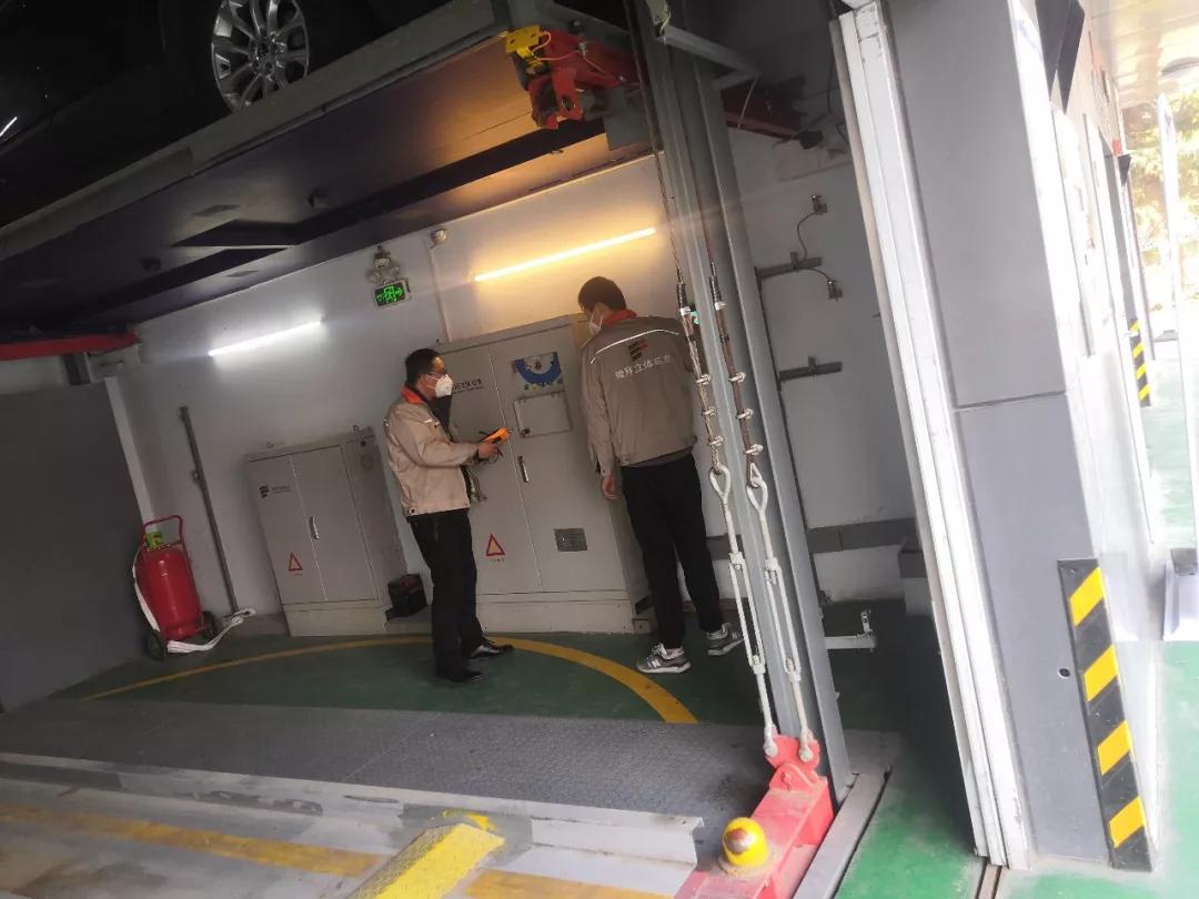 隆翔云库:共克时难,冲锋在前,众志成城,抗击疫情