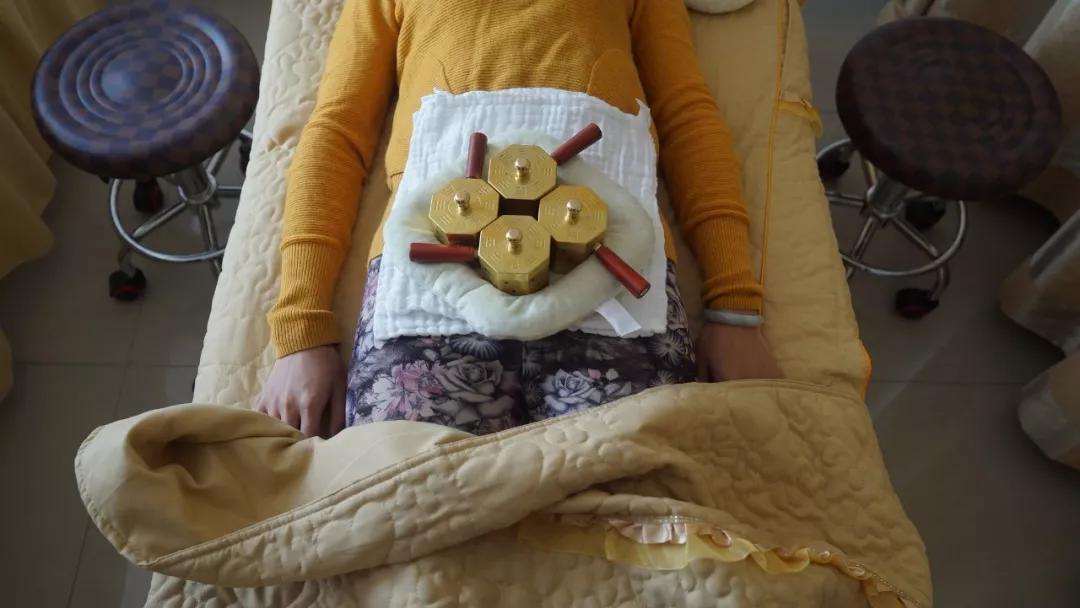 夏天艾灸好还是冬天艾灸好,冬天做艾灸的好处和十大功效