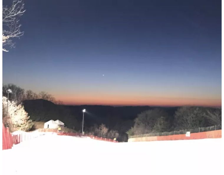 韩国滑雪场哪个最好玩,国内必去十大滑雪场滑雪攻略