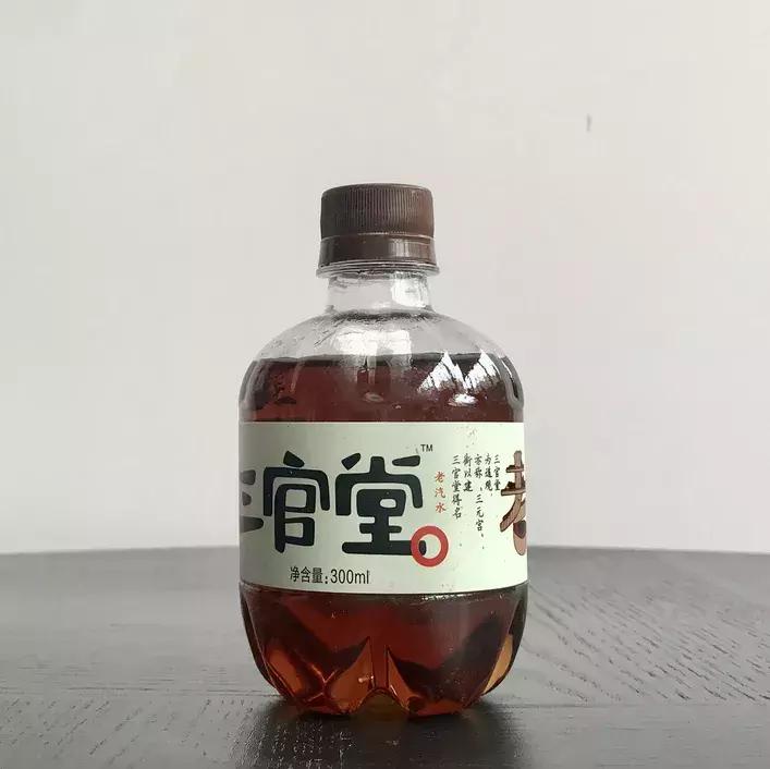 这20+款新饮品，我们喝出了打屁虫、清新剂、中药丸的味儿……