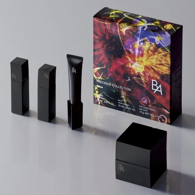 POLA、CPB、LADUREE、SUQQU，圣诞限定谁最丑