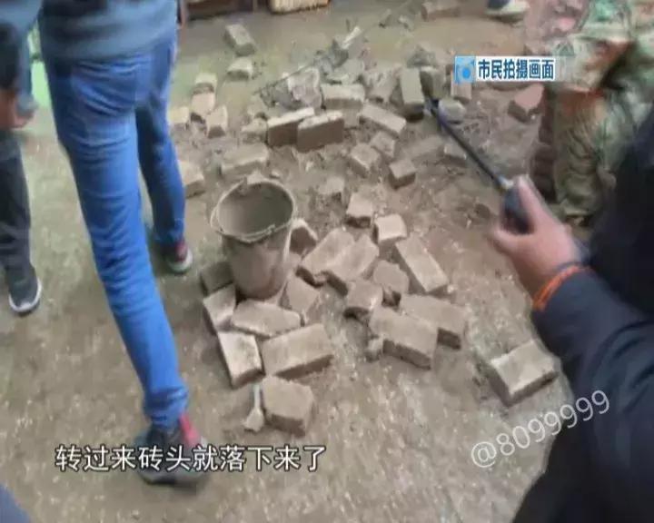 农贸市场顶棚坍塌致1死1伤,农贸市场房屋倒塌事件