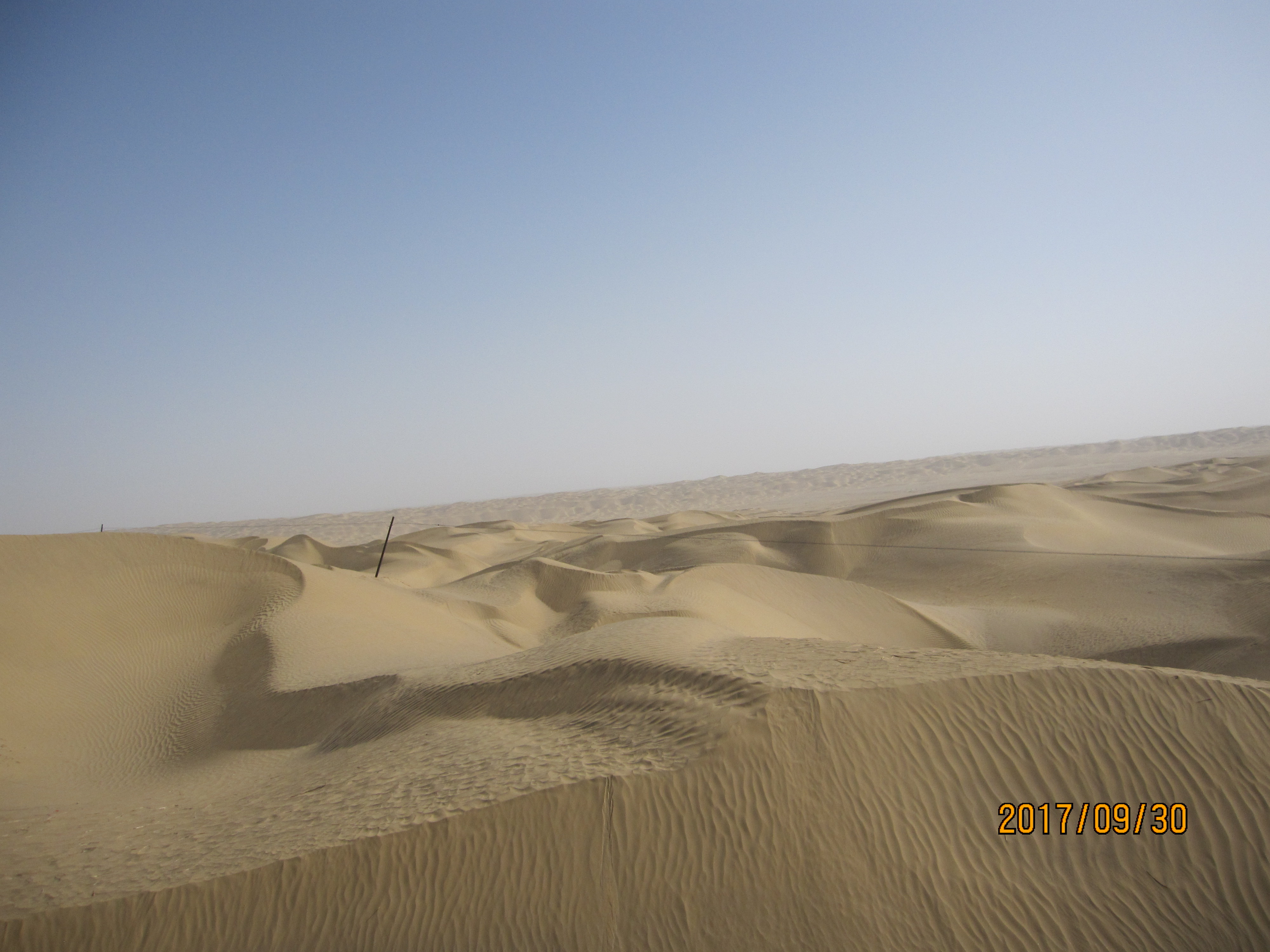 13000公里新手独驾*疆新**日记第23天——塔克拉玛干沙漠陷车自救