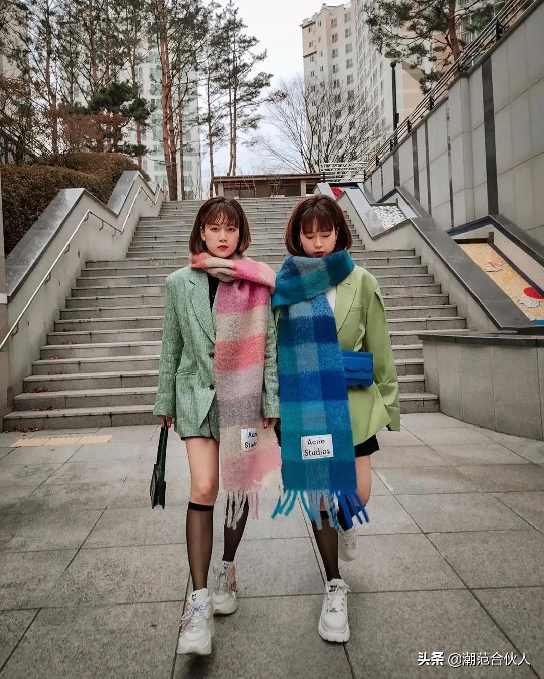 楂樹釜瀛愭儏渚ｆ挒鑹茬郴绌挎惌,鎾炶～鍑犵巼鏋佷綆鎯呬荆绌挎惌蹇冩満璧锋潵