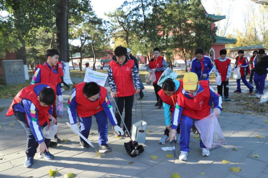 名媛速成班小孩,少儿名媛速成班走红10天收费10万