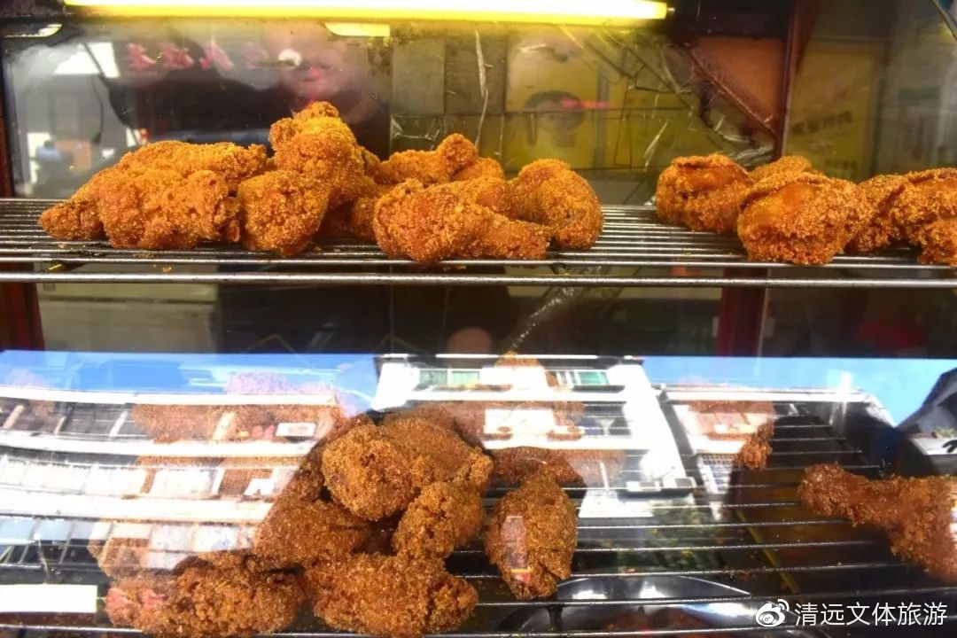 在学校旁边适合什么样的小吃店,在学校开什么小吃馆