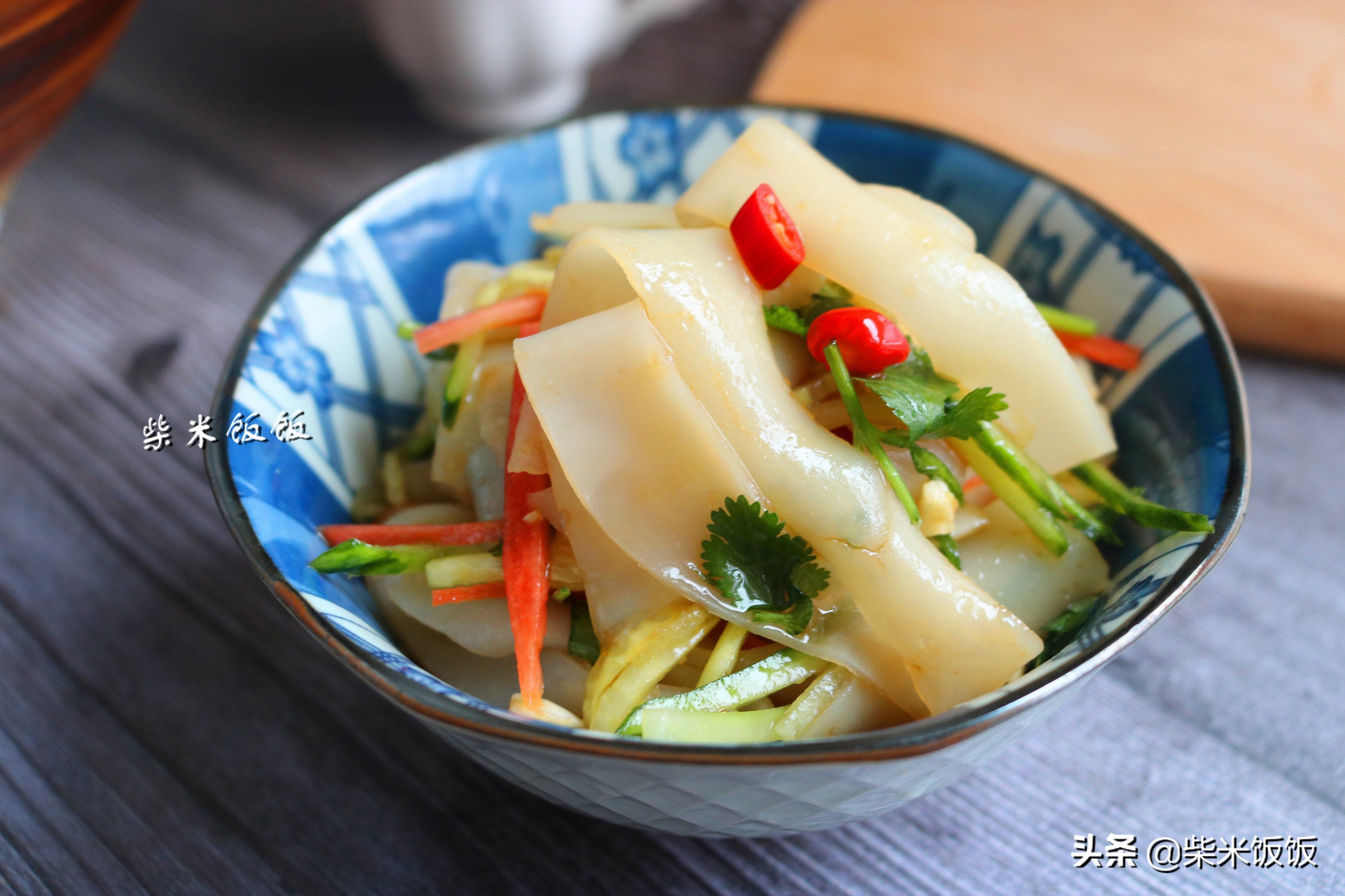 自制凉皮需要蒸几分钟,怎么样用面粉做凉皮才筋道