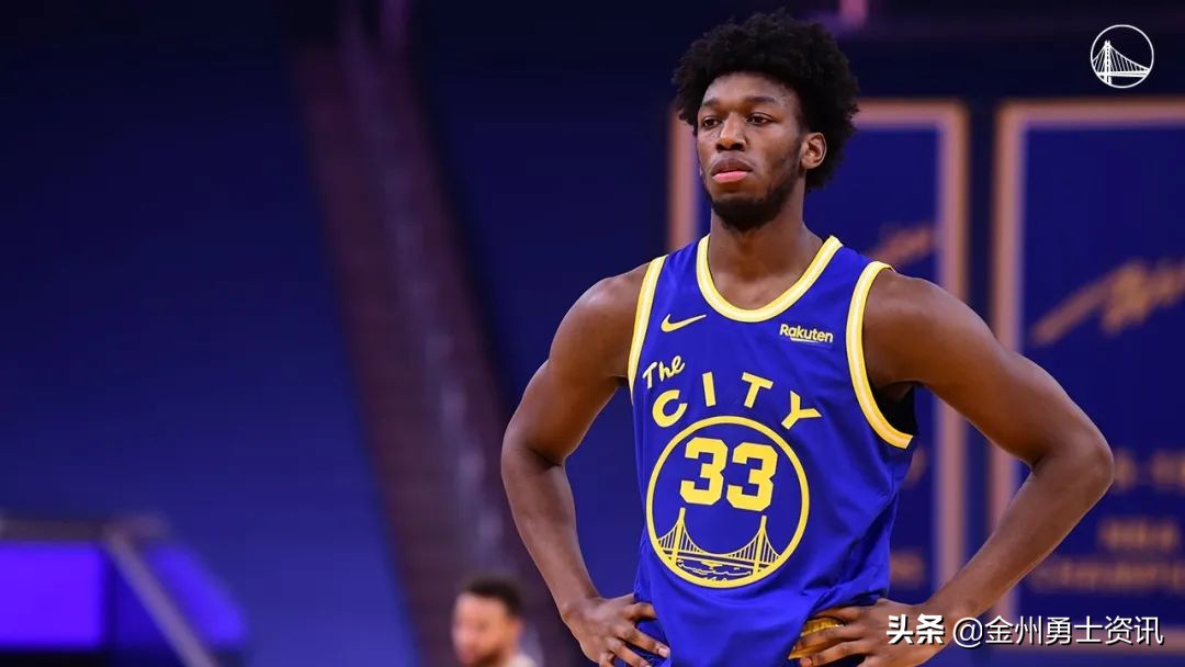 克莱被库里打巴掌回应,克莱承认自己退步不再是单节37分