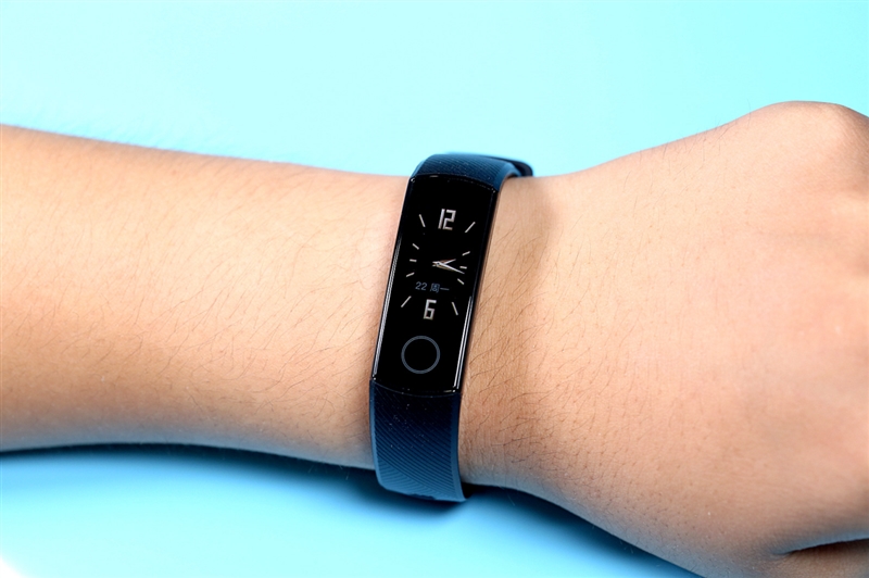荣耀手环5i血氧测试准确吗,荣耀手环6与荣耀手环5对比评测
