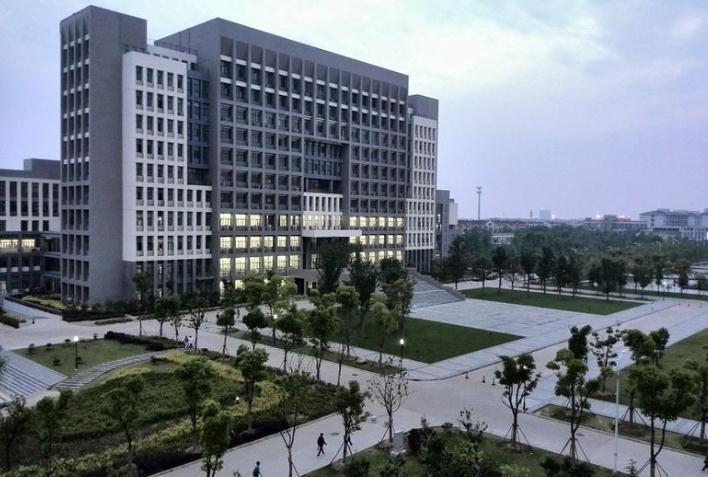 合肥“学院”更名为“大学”，这届毕业生能拿到更名的毕业证吗？