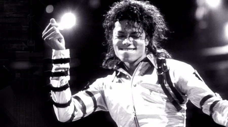 迈克尔杰克逊走在乡间,迈克尔杰克逊太空漫步者影片