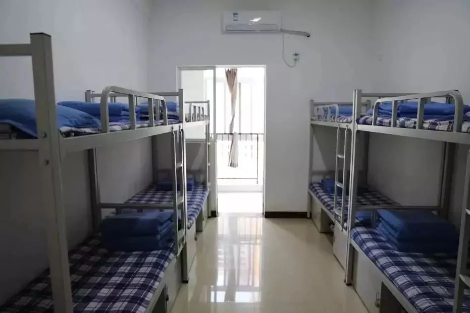 2021年郑州小升初择校必看的15所热门民办初中食宿情况集合