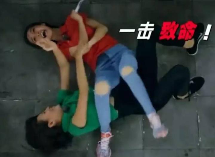 baby戴眼罩,baby鼻梁变化