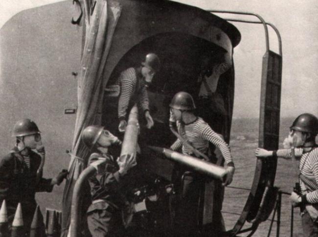 大口径舰炮发展历程,新中国海军大口径舰炮