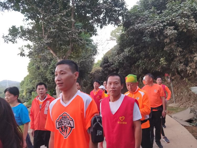 魅力深马，微马同行！六约微马助力深圳国际马拉松