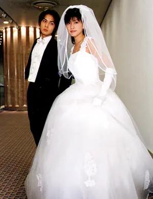 他是世纪美少年，她帅到掰弯无数小姐姐，相恋10年不婚的神仙眷侣