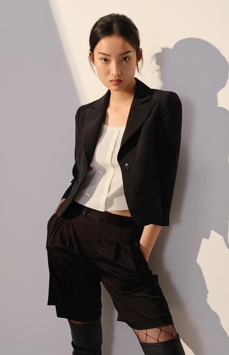 千元穿出超模爱的春日穿搭！半价SANDRO，6折LOEWE